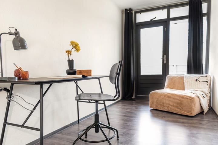 Photo 24 of Curiestraat 12