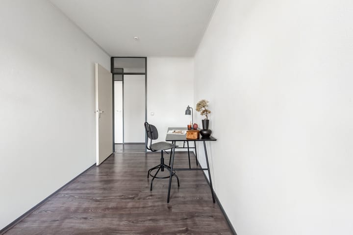 Photo 26 of Curiestraat 12