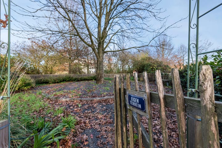 Photo 32 of Curiestraat 12