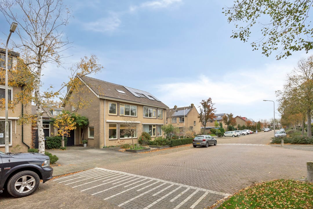 Foto 22 van Florastraat 9