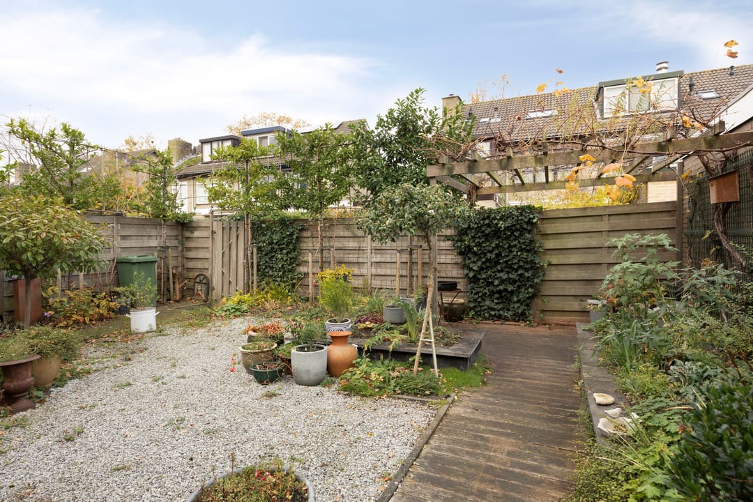 Foto 28 van Florastraat 9