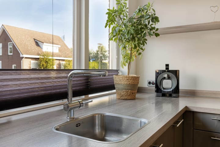 Foto 16 van van Lyndenstraat 10-A