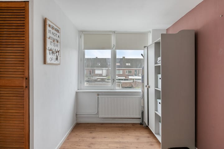 Photo 24 of Van de Coulsterstraat 66