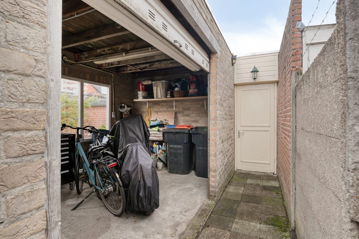 Photo 28 of Van de Coulsterstraat 66