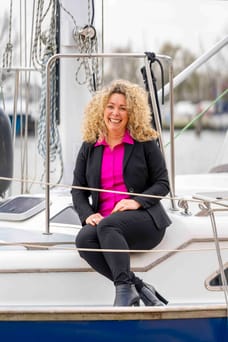 Linda van Es - Appraiser