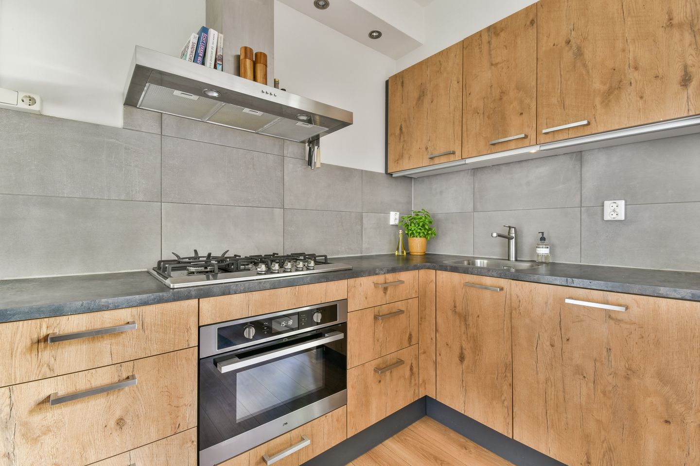 Foto 10 van Piet Gijzenbrugstraat 47