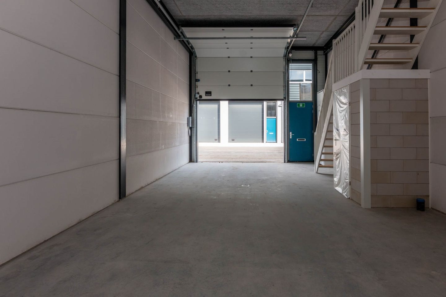 View photo 3 of Voltaweg 18-10