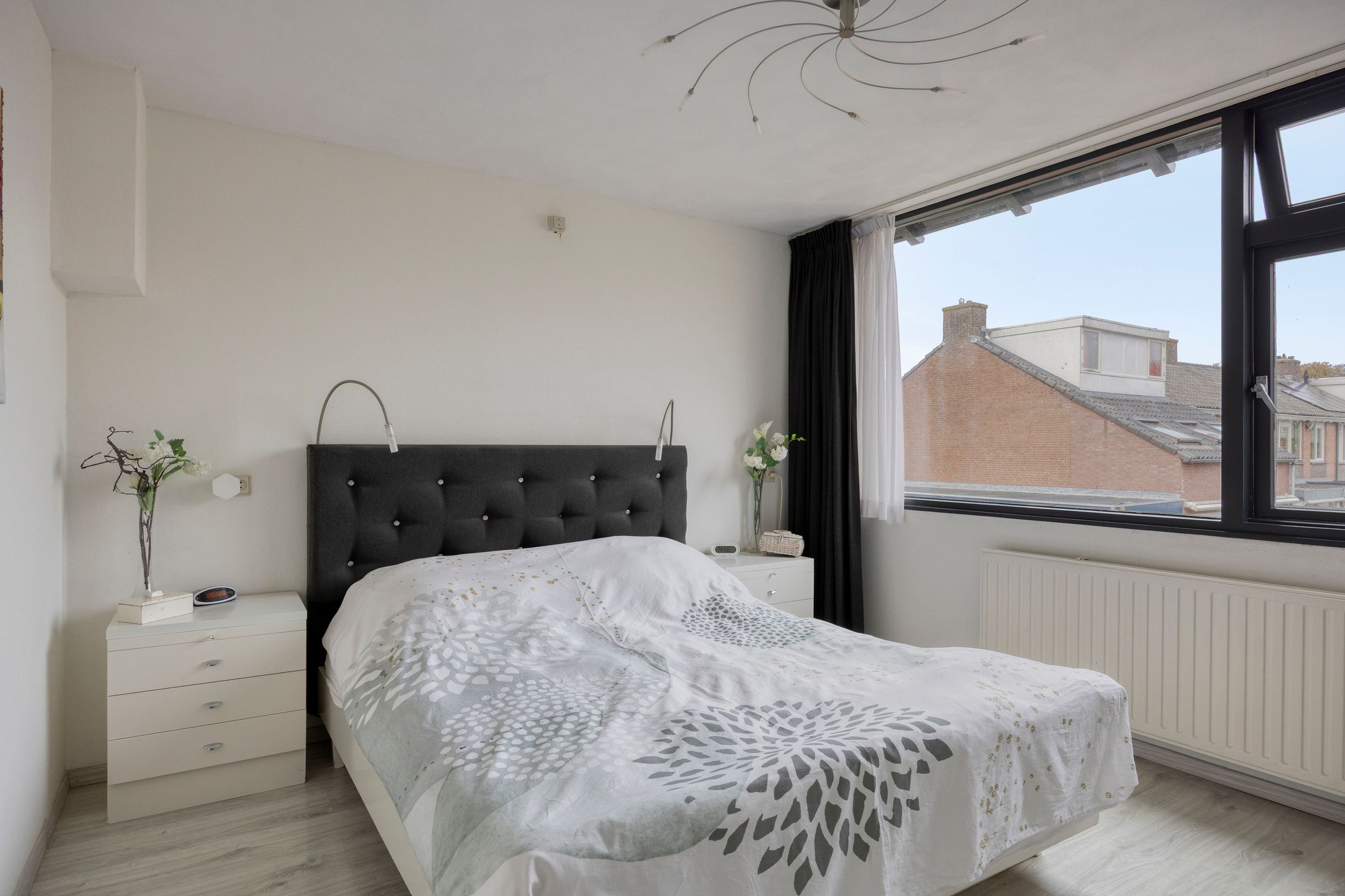 Foto 15 van Azaleastraat 29