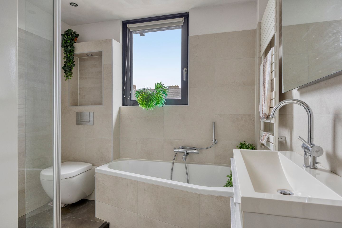 Foto 20 van Azaleastraat 29