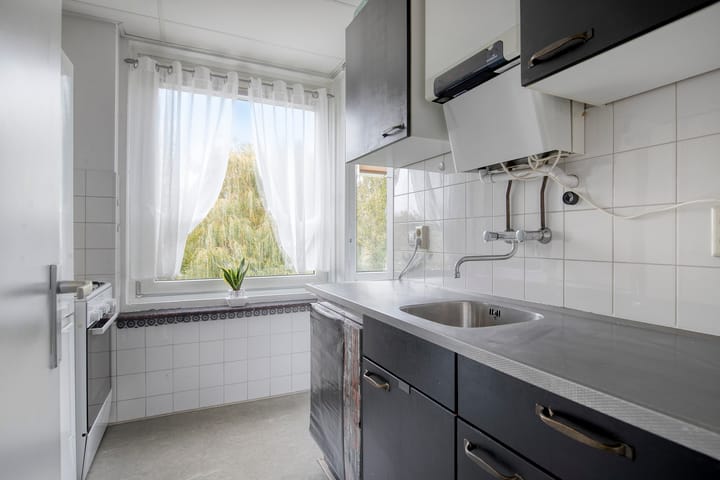 Photo 6 of Willem Molengraaffstraat 20-1