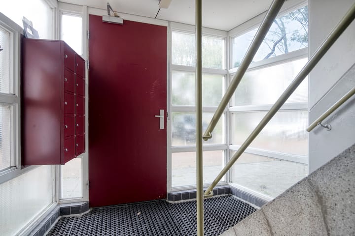 Photo 11 of Willem Molengraaffstraat 20-1