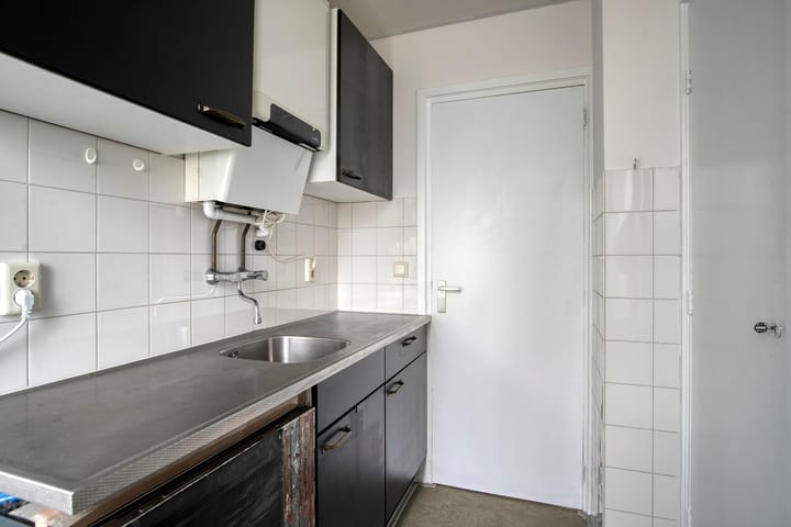 Photo 3 of Willem Molengraaffstraat 20-1