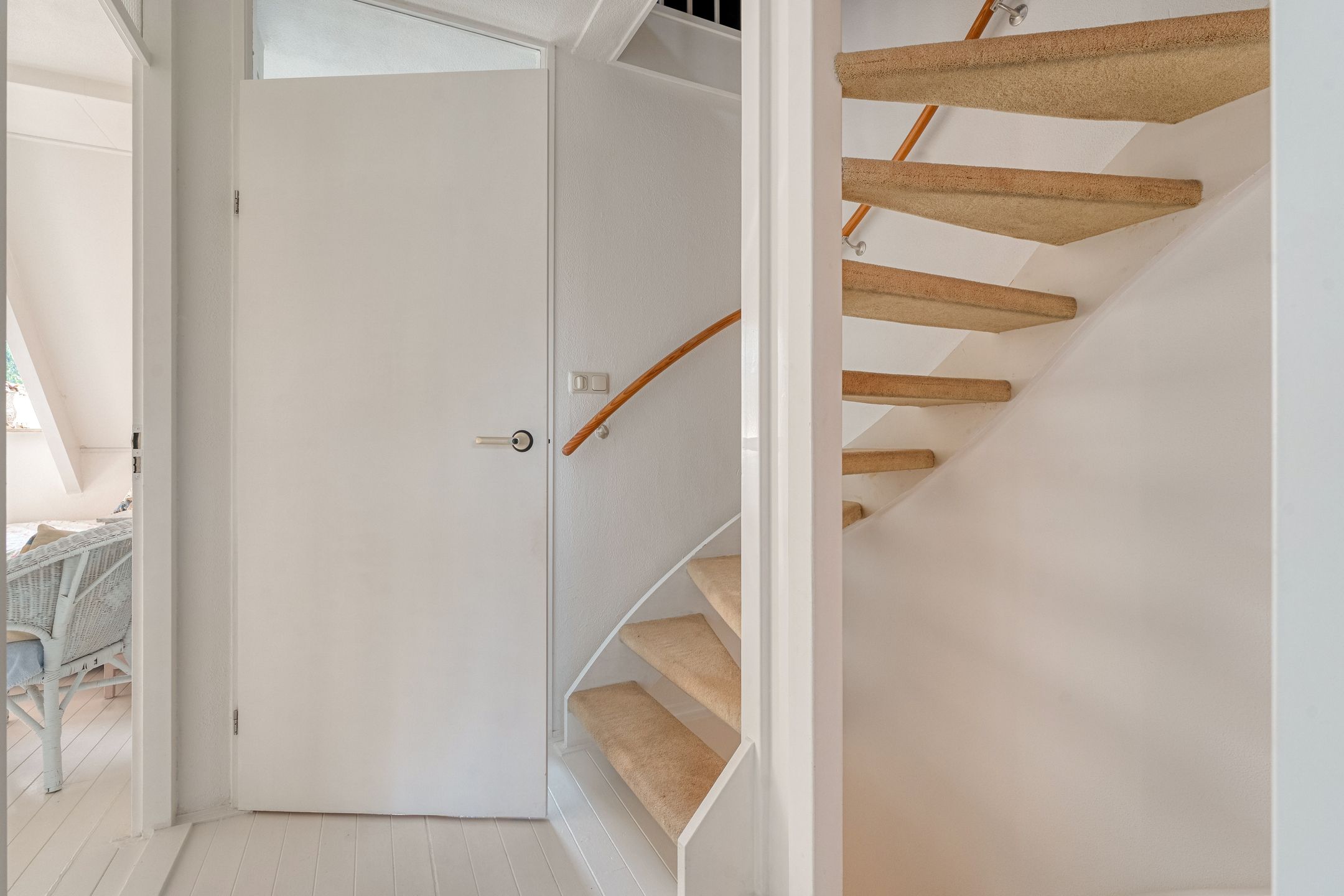 Foto 12 van de Pal 44