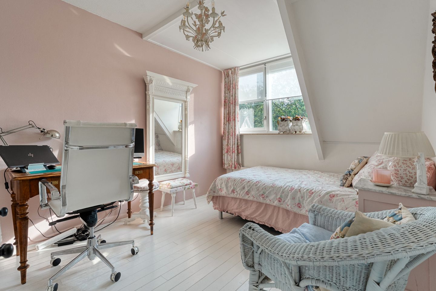 Foto 14 van de Pal 44