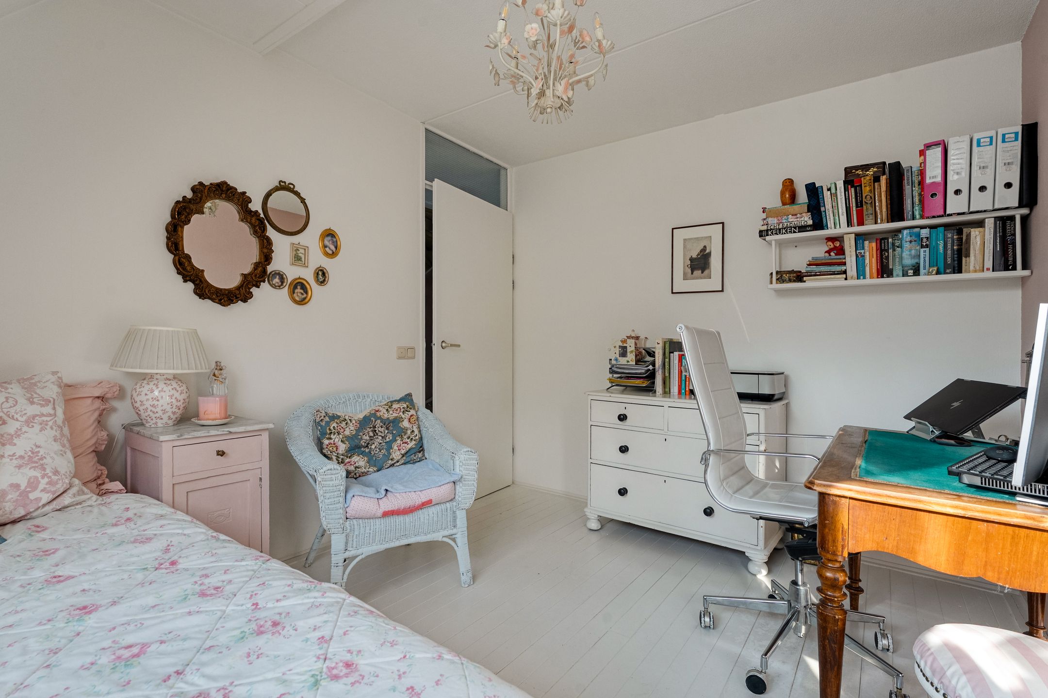 Foto 15 van de Pal 44