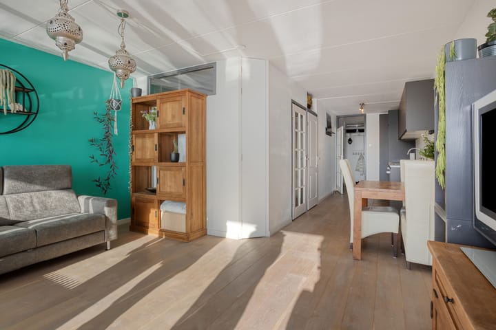 Photo 13 of Plantage 231