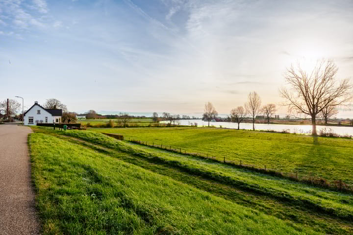 Photo 38 of Maasdijk 26-D