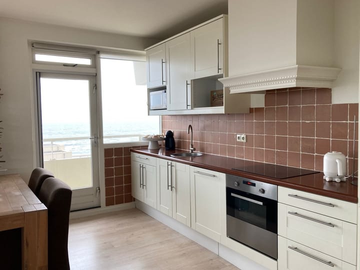 Photo 6 of Passage 3-F47