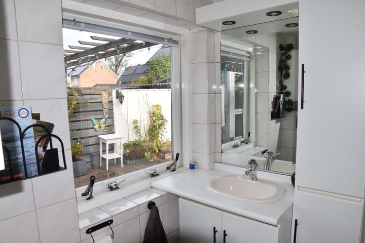 Foto 14 van Cornelis Matersweg 12