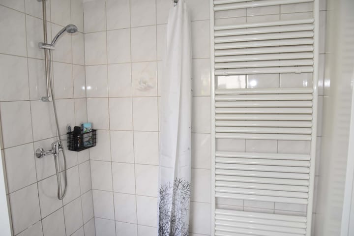 Foto 16 van Cornelis Matersweg 12