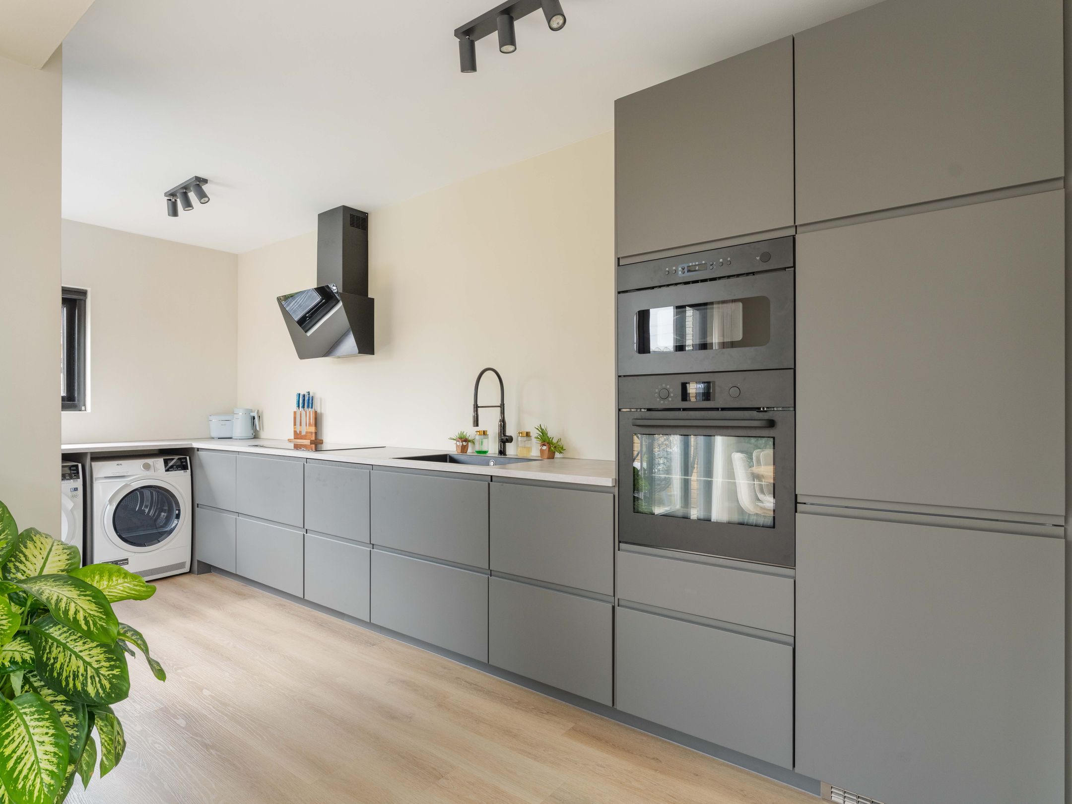 Foto 15 van Ruwielstraat 28