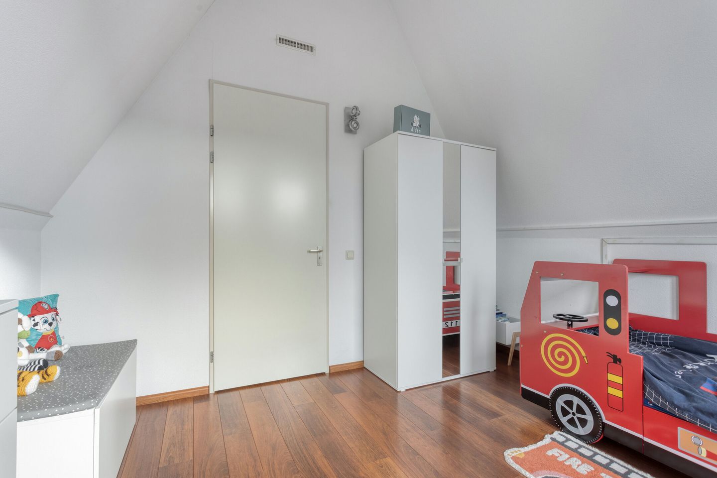 Foto 34 van Vredemaker 28