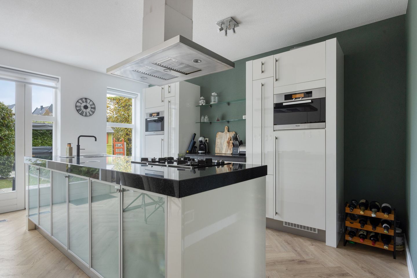 Foto 19 van Vredemaker 28