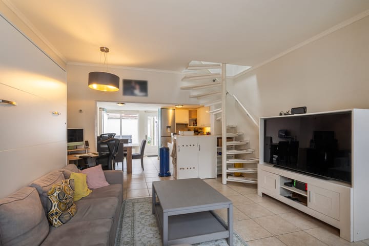 Photo 10 of Strijensestraat 24