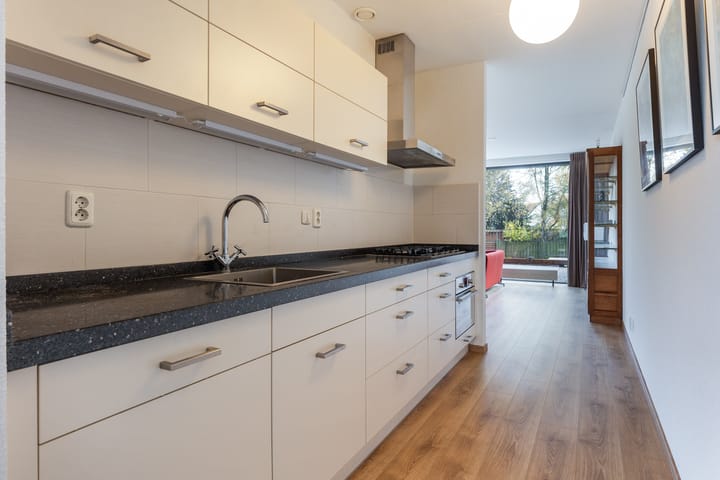 Photo 11 of Burgemeester Jhr. Quarles van Uffordlaan 371