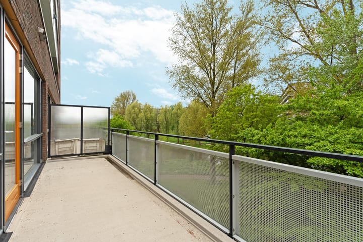 Photo 9 of Glitterstraat 222