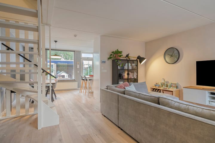 Photo 12 of Kamp 27 70