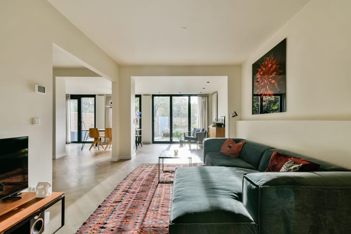 Foto 6 van Johannes van der Waalsstraat 70-H