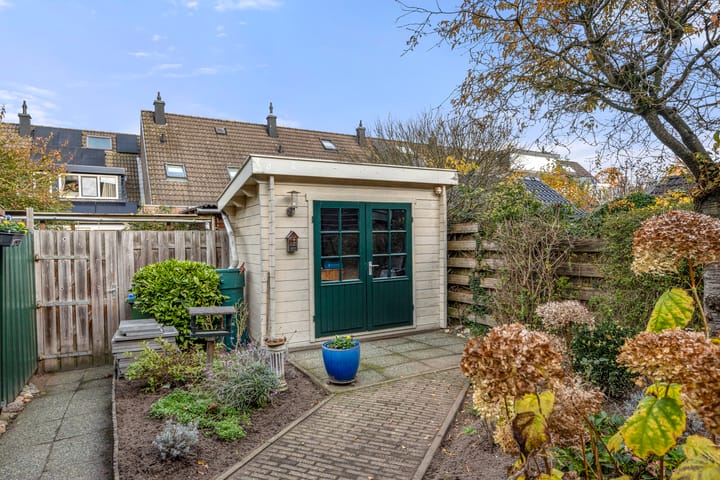 Photo 11 of Boterbloem 10