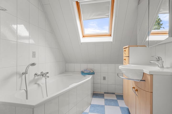 Photo 30 of Boterbloem 10