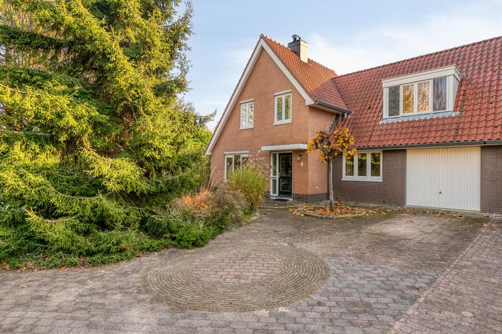 Photo 2 of Kiekendieflaan 6