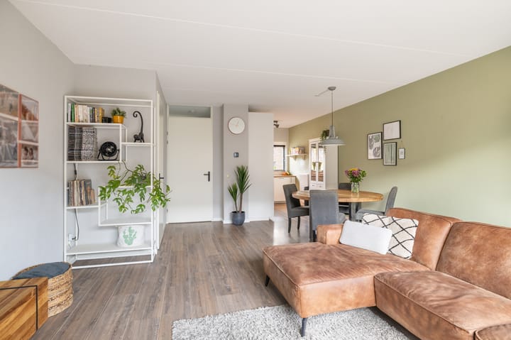 Foto 4 van Canneveltstraat 8