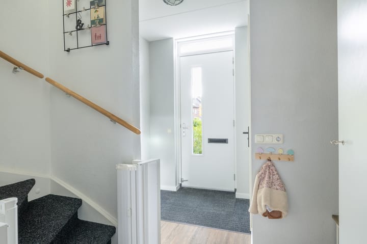 Foto 9 van Canneveltstraat 8