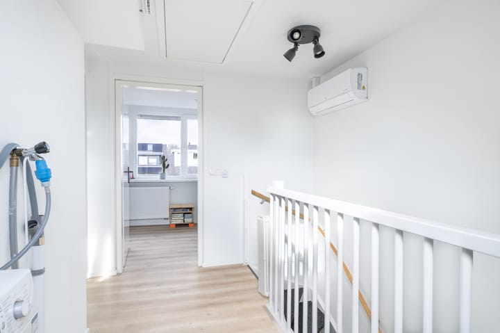 Foto 21 van Canneveltstraat 8