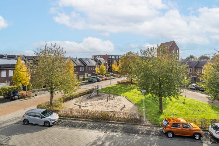 Foto 34 van Canneveltstraat 8