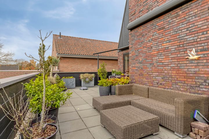 Photo 3 of 't Dorp 13-C