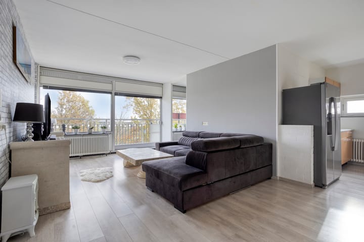 Photo 2 of Aalscholversingel 462