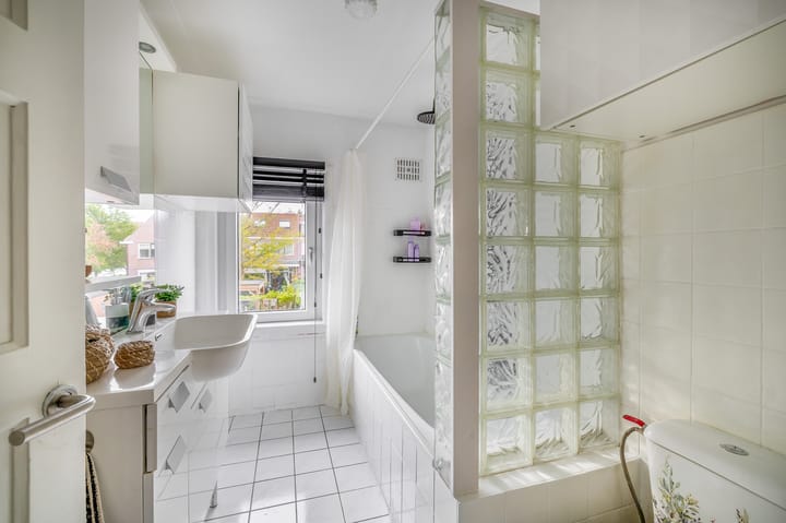 Photo 27 of Prins Bernhardstraat 20