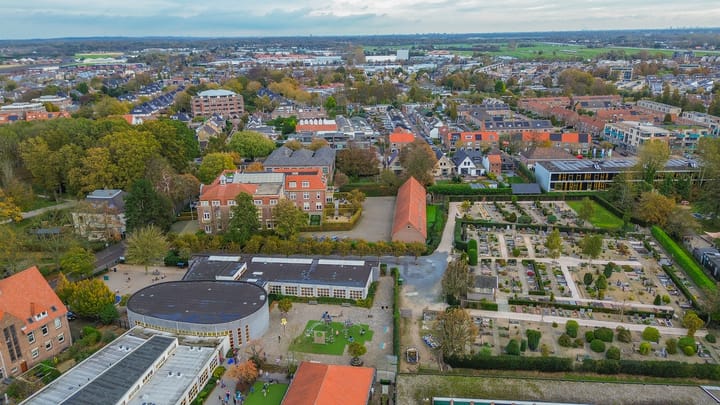 Photo 40 of Prins Bernhardstraat 20