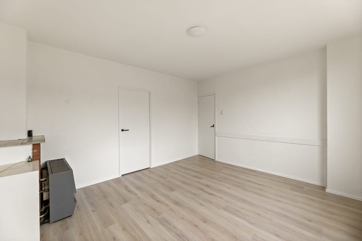 Photo 9 of Hendrick Vroomlaan 48