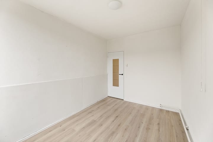 Photo 12 of Hendrick Vroomlaan 48