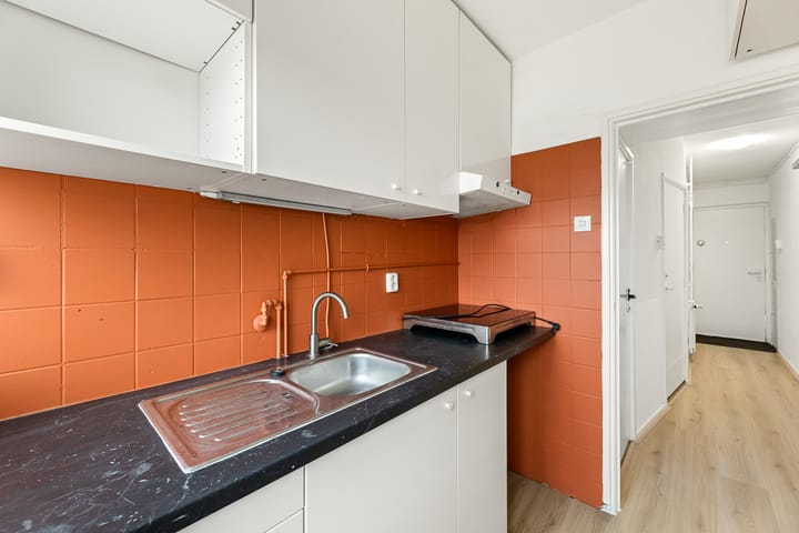 Photo 15 of Hendrick Vroomlaan 48