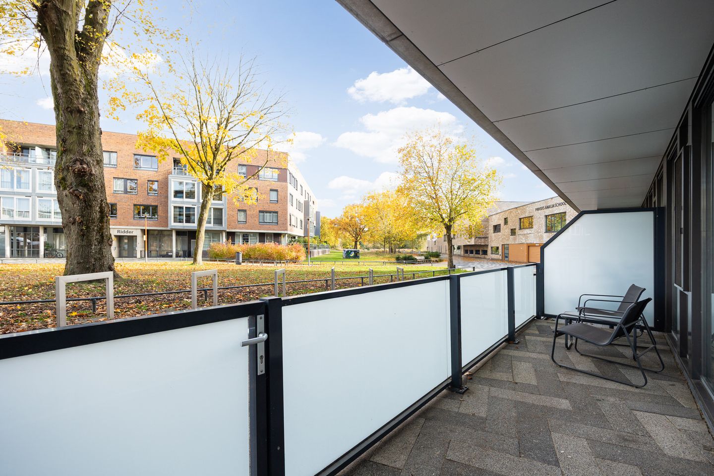 Foto 4 van Banier 7-A