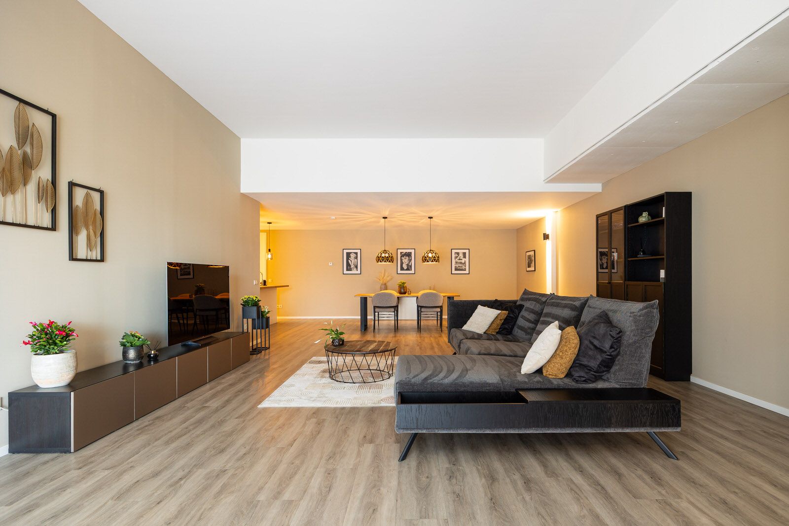 Foto 6 van Banier 7-A