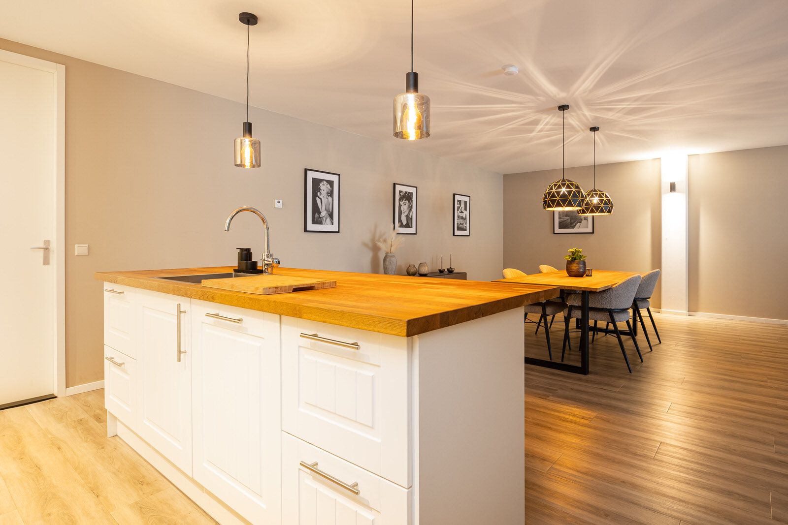 Foto 24 van Banier 7-A