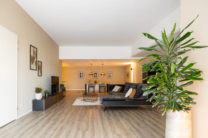 Foto 30 van Banier 7-A